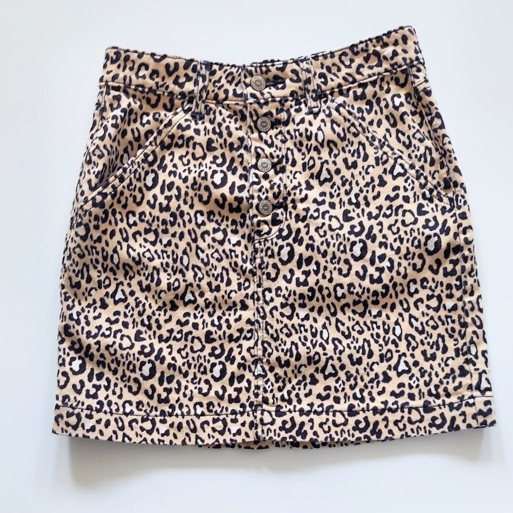 Hollister Ultra High Rise Button Down Mini Skirt Stretch Cheetah Print Size 3